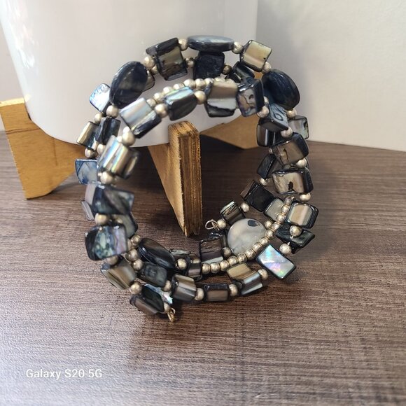 Unbranded Gray/Blue Tone Beaded Wrap Bracelet Pre-Owned Ladies Casual Office - Picture 7 of 7